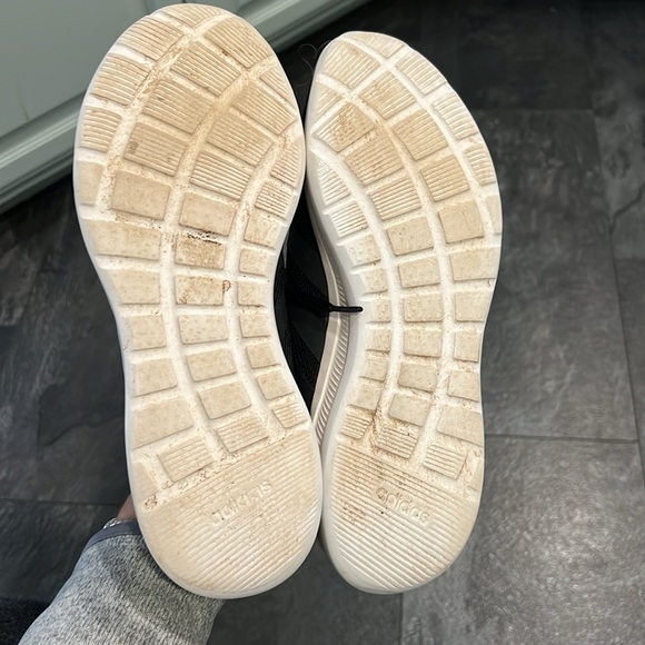 Adidas Cloudform shoes - Picture 2 of 4